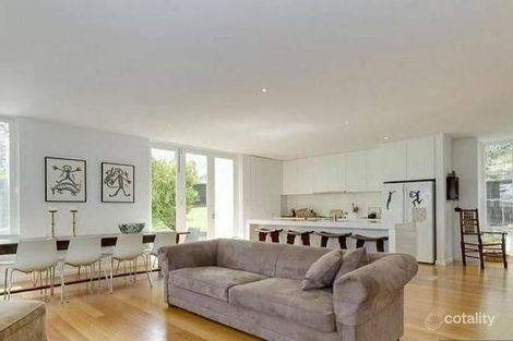 Property photo of 10 Gulls Way Frankston South VIC 3199