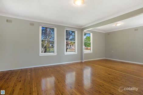 Property photo of 11 Echuca Crescent Koonawarra NSW 2530
