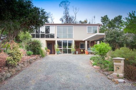 Property photo of 8 Heron Street Woodend VIC 3442