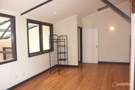 Property photo of 2/10 King William Street South Fremantle WA 6162