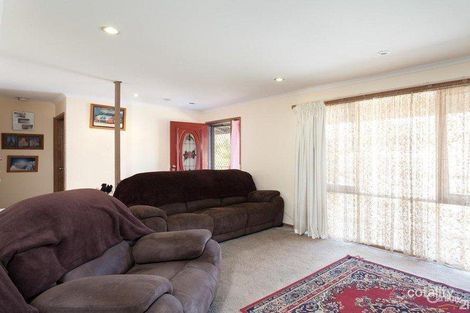 Property photo of 98 Clairmont Avenue Cranbourne VIC 3977
