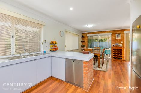 Property photo of 11 Firefalls Close Huntingdale WA 6110