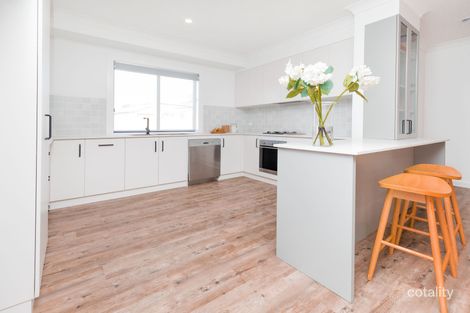 2/12 Wade St, Turvey Park, NSW 2650