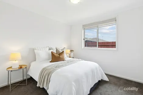 Property photo of 18 Gudamang Street Ngunnawal ACT 2913