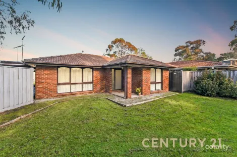 Property photo of 2 Close Court Pakenham VIC 3810