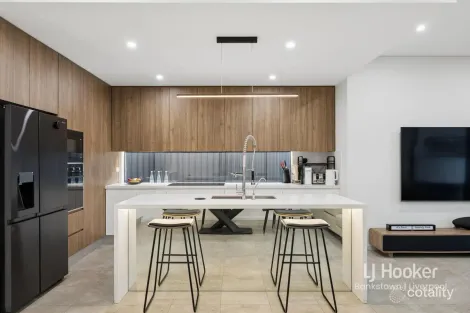 Property photo of 19 Stretham Avenue Picnic Point NSW 2213