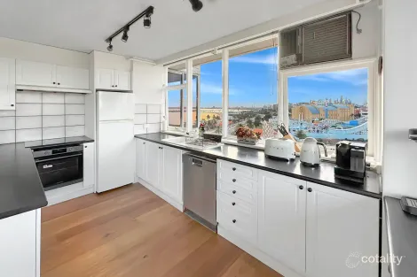 8h/12 Marine Pde, St Kilda, VIC 3182
