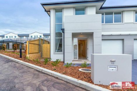 Property photo of 12 Highland Close Macquarie Links NSW 2565
