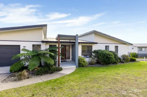 Property photo of 3 Bournda Circuit Tura Beach NSW 2548