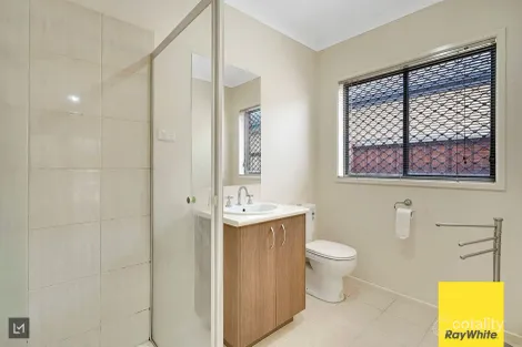 Property photo of 23 Rising Sun Parade Tarneit VIC 3029