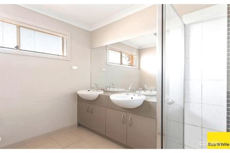 Property photo of 135 Featherbrook Drive Point Cook VIC 3030
