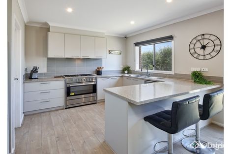 Property photo of 12 Maidenhair Drive Warragul VIC 3820