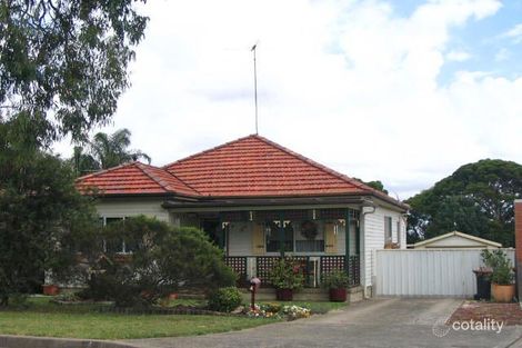 4 Sherwood St, Revesby, NSW 2212