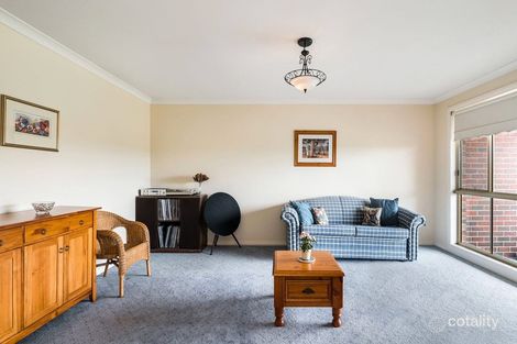 Property photo of 8 Duncraig Grove Sunbury VIC 3429