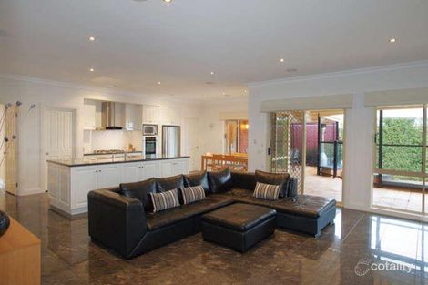 Property photo of 3 Strawberry Close Grovedale VIC 3216