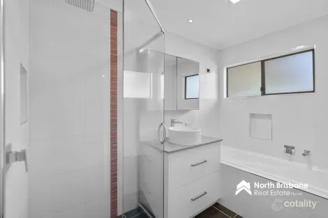 Property photo of 14 Wrybourne Street Deception Bay QLD 4508