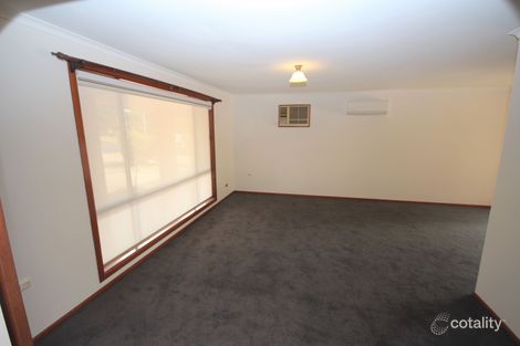 Property photo of 17 Pinaroo Drive Glenfield Park NSW 2650