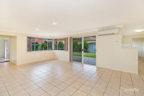 Property photo of 38 Botanical Circuit Banora Point NSW 2486