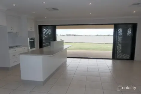 Property photo of 23 Mayfair Drive Emerald QLD 4720