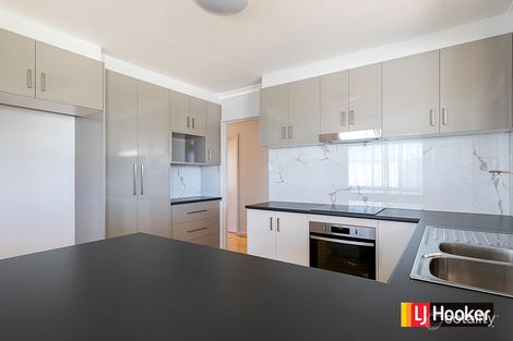 Property photo of 33 Surveyor Street Queanbeyan NSW 2620