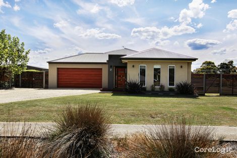 Property photo of 2 Pontvale Close Gisborne VIC 3437