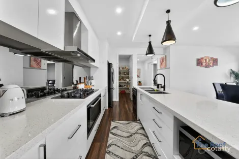 Property photo of 12 Bodalla Drive Tarneit VIC 3029