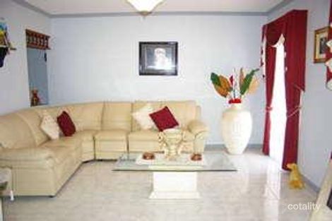 Property photo of 27 McNicholl Way Delahey VIC 3037