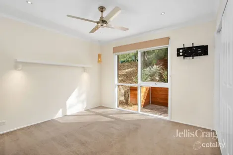 Property photo of 3 Doodson Court Eltham VIC 3095