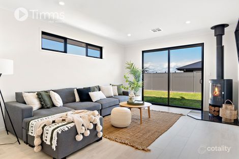 Property photo of 35 Seaside Boulevard Moana SA 5169
