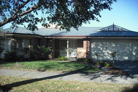 64 Leigh Dr, Pakenham, VIC 3810