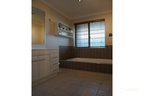 Property photo of 6 Knightsbridge Way Thornlie WA 6108