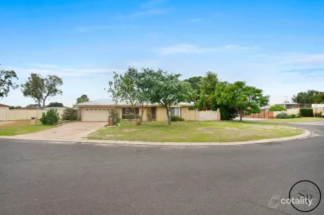 1 Ensay Pl, Dudley Park, WA 6210