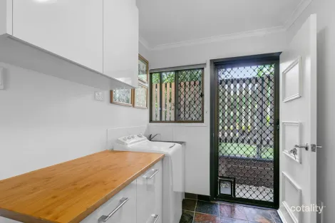 Property photo of 8 Lorinya Court Battery Hill QLD 4551