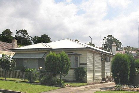 8 Freyberg St, New Lambton, NSW 2305