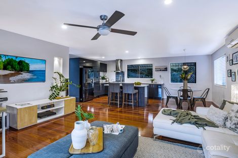 Property photo of 25 David Road Holland Park QLD 4121