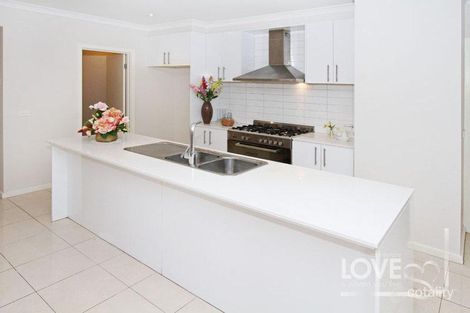 Property photo of 19 Fulham Way Wollert VIC 3750