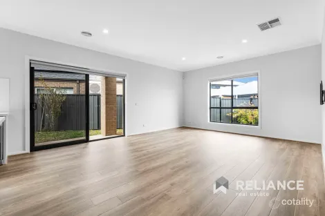 Property photo of 38 Tucholsky Drive Kalkallo VIC 3064