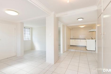 2/46 Ridge St, Greenslopes, QLD 4120