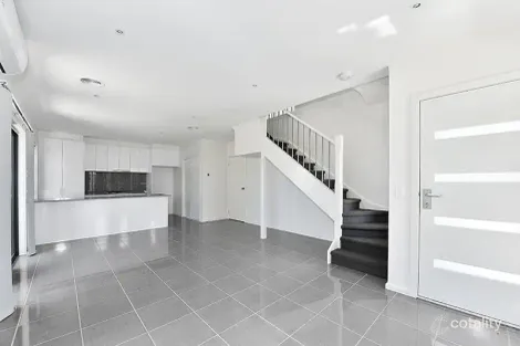 Property photo of 14 Mountbatten Way Sydenham VIC 3037
