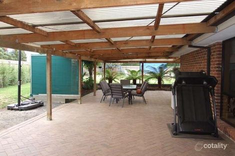 Property photo of 40 Barrington Drive Pakenham VIC 3810