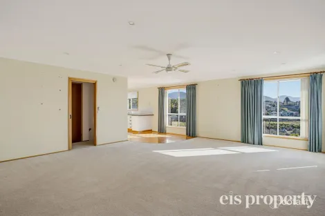 Property photo of 9 Cuthbertson Place Lenah Valley TAS 7008