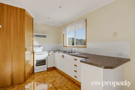 Property photo of 9 Cuthbertson Place Lenah Valley TAS 7008