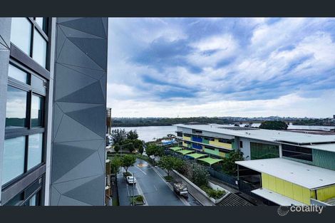 551/1d Burroway Rd, Wentworth Point, NSW 2127
