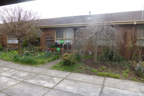 Property photo of 2/391 Forest Street Wendouree VIC 3355