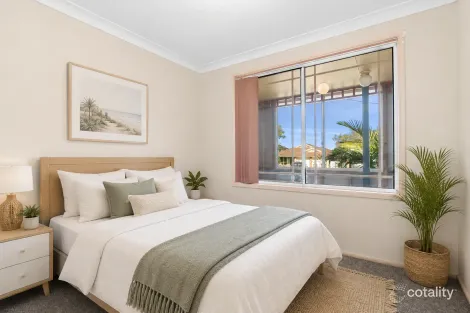 Property photo of 61 Roper Road Blue Haven NSW 2262