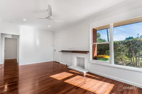 Property photo of 5 Sproxton Way Embleton WA 6062