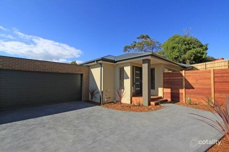 2/1 Moorfield Ave, Rosebud, VIC 3939