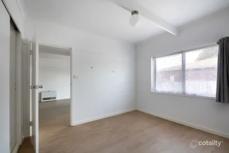 Property photo of 2/43 William Street Castlemaine VIC 3450