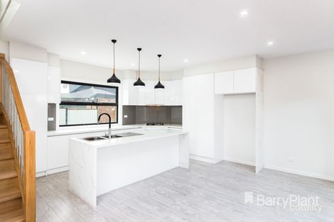 Property photo of 1/10 Pyalong Crescent Dallas VIC 3047