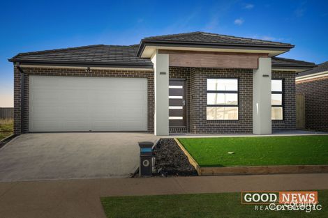 Property photo of 1 Hydepark Crescent Strathtulloh VIC 3338